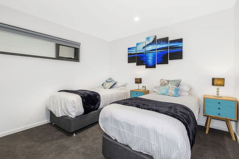 Astra Apartments Newcastle West - Accommodation Main Beach 3