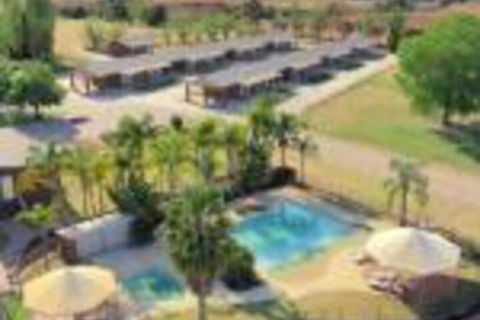 Hilltop Resort - Accommodation Main Beach 0