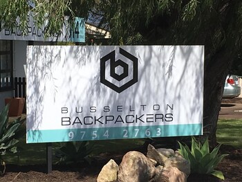 Busselton Backpackers - Accommodation Main Beach 1