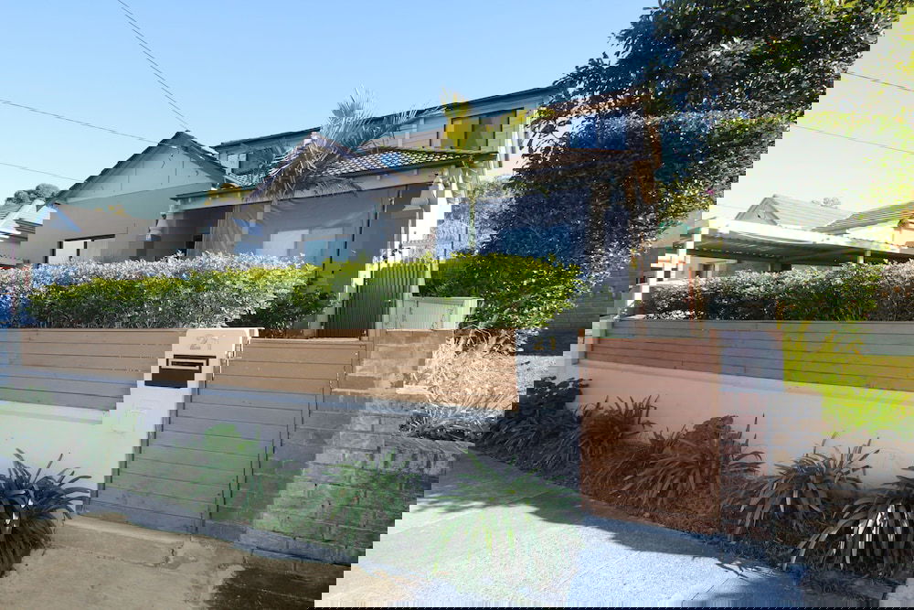 South Hurstville NSW Accommodation Main Beach