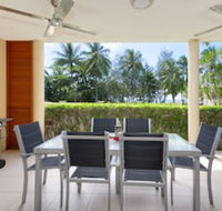 Peponi 2 - Beachfront Apartment - Accommodation Main Beach