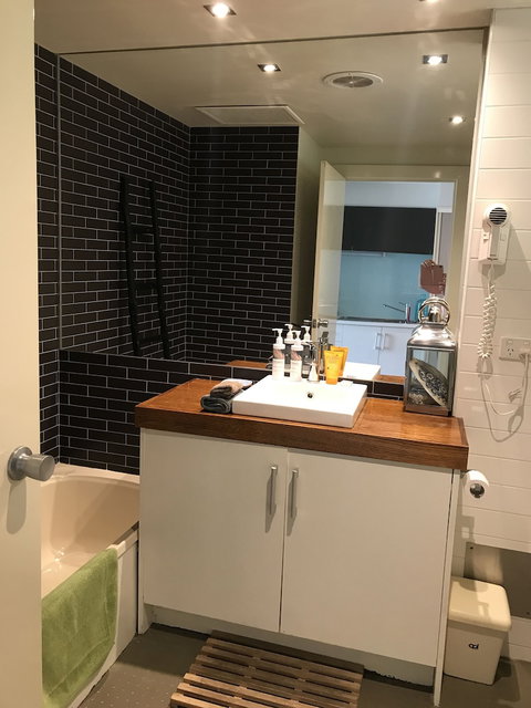 Lorne World - Accommodation Main Beach 1