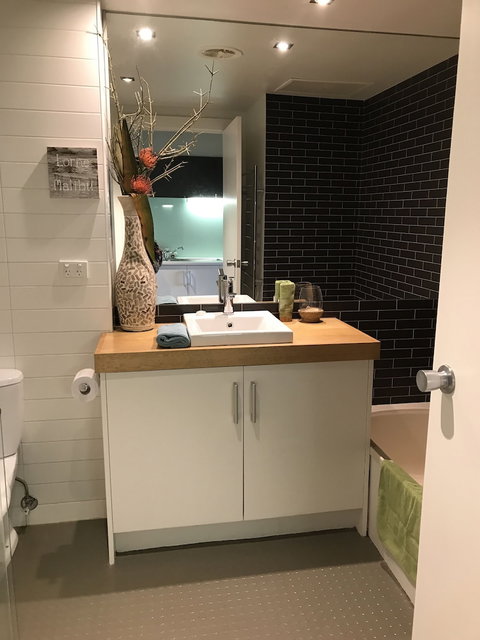 Lorne World - Accommodation Main Beach 4