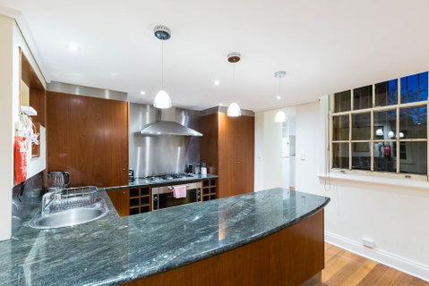 HELENA, 2BDR Fitzroy House - Accommodation Main Beach 6