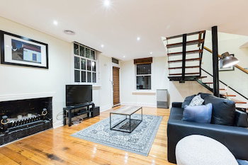 HELENA, 2BDR Fitzroy House - Accommodation Main Beach 2