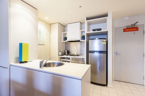 WESLEY, 2BDR Carlton Apartment - Accommodation Main Beach 2