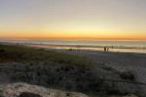 Beachside Luxury Getaway In Glenelg - Accommodation Main Beach 0