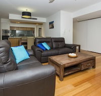 Maggies Beachfront Apt. 4 - Accommodation Main Beach