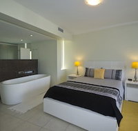 Blue On Blue Apartment 921 - Accommodation Main Beach