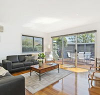 Bask at The Glade - Rejuvenate Stays - Accommodation Main Beach