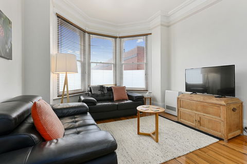Trinity Hill Apartments - Accommodation Main Beach 3