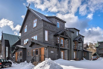 Zoncolan - Accommodation Main Beach 5