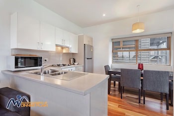 Zoncolan - Accommodation Main Beach 6