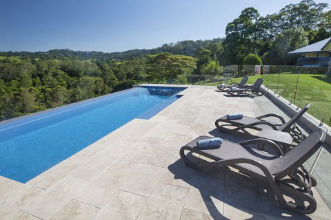 Mapleton Springs - Accommodation Main Beach 3