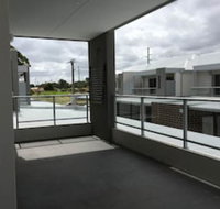 Apartment in Queens Park - Accommodation Main Beach