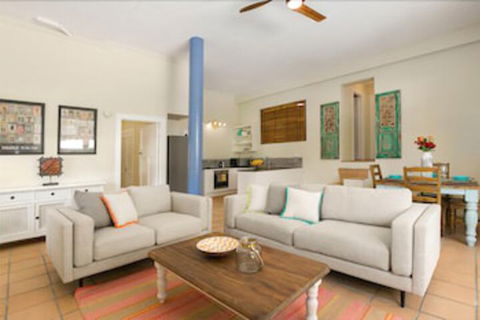 Tallywood Hacienda - Accommodation Main Beach 1