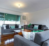 Chalet Of Rye - Accommodation Main Beach