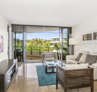 COTTON BEACH APARTMENT 33 WITH POOL VIEWS - Accommodation Main Beach