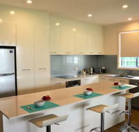 Western Breeze - Accommodation Main Beach
