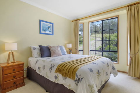 Omaroo Cottage Bruny Island - Accommodation Main Beach 5