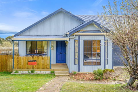 Omaroo Cottage Bruny Island - Accommodation Main Beach 0