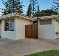 Horseshoe Bay Holiday Park - Accommodation Main Beach