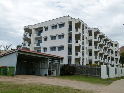 Madison Ocean Breeze - Accommodation Main Beach 3