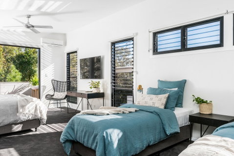 A PERFECT STAY - Catalina's - Accommodation Main Beach 3