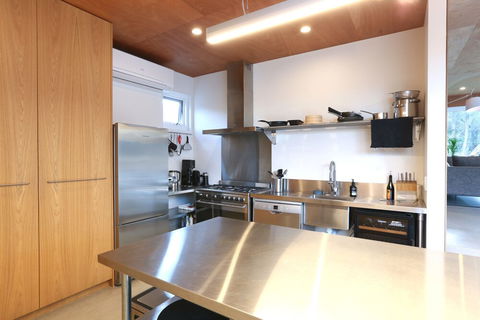 SeaSalt Beach House - Accommodation Main Beach 2