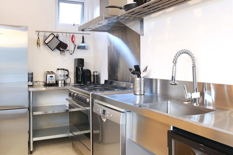 SeaSalt Beach House - Accommodation Main Beach 3