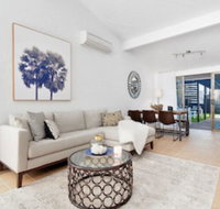 Sandy Point Road 51 - Accommodation Main Beach