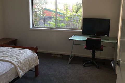 Aquawaters House By Barefoot Beach Stays - Accommodation Main Beach 2