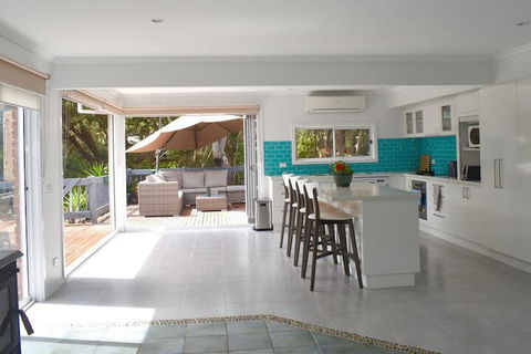 Ocean Beach Bliss - Accommodation Main Beach 3