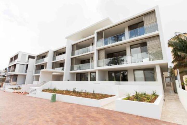 Curramore NSW Accommodation Main Beach