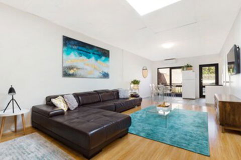 Ultimo Hackett Apartments - Accommodation Main Beach 0
