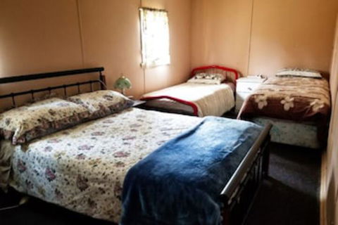 Mountain View Motel - Accommodation Main Beach 0