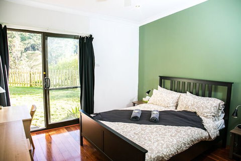 Heart & Soul Retreats - Accommodation Main Beach 3