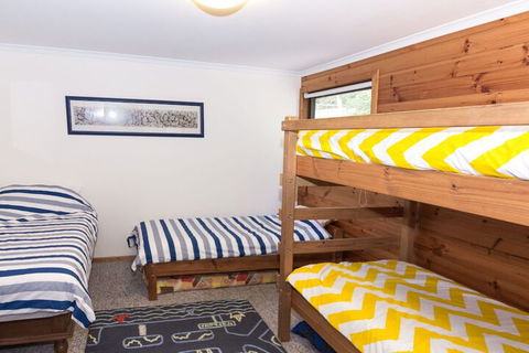 31 Elizabeth Crescent - Accommodation Main Beach 6