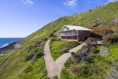 Cliffs End Beach Shack 105 Gold Coast Drive Carrickalinga - Accommodation Main Beach 2