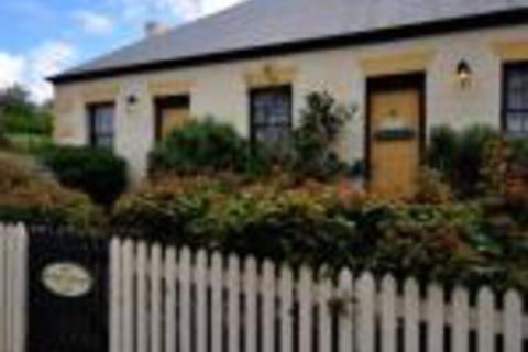Sargeants & Armoury Cottages 1823 - Accommodation Main Beach 0