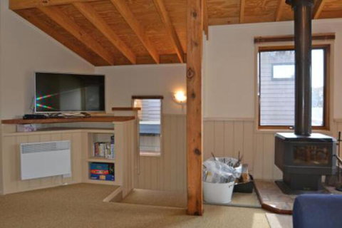 Blue Bird - Accommodation Main Beach 3