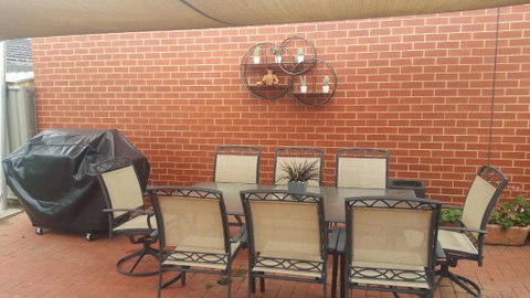 Annesley Central - Accommodation Main Beach 3