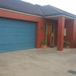 Annesley Central - Accommodation Main Beach 1
