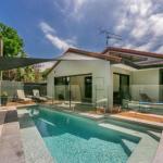 A SWEET ESCAPE At The Beach - Accommodation Main Beach 0