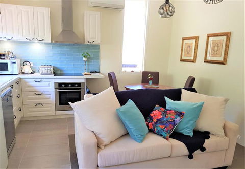 Birch Lane - Accommodation Main Beach 6