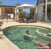 Beachside Holiday Apartments - Accommodation Main Beach