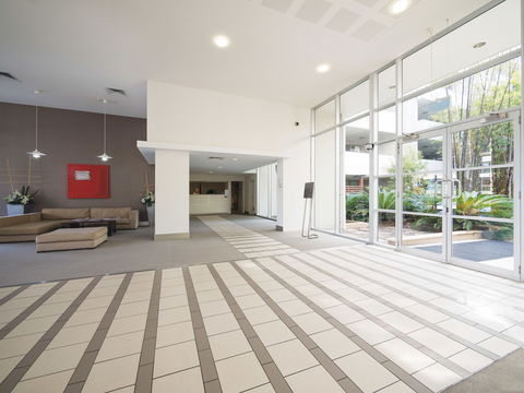 Oaks Brisbane Mews Suites - Accommodation Main Beach 4