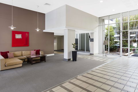 Oaks Brisbane Mews Suites - Accommodation Main Beach 5