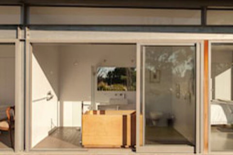 Avalon Coastal Retreat - Accommodation Main Beach 1