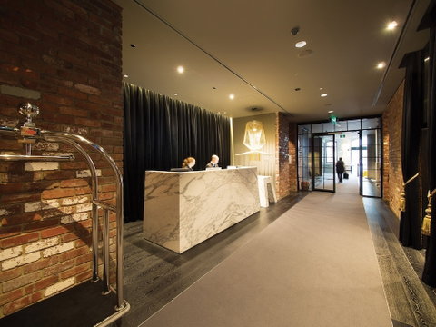 WRAP On Southbank - Accommodation Main Beach 4
